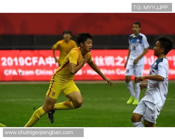 中国姓杨的足球明星们在国际赛场上的精彩表现与成就分析