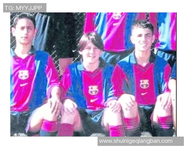 巴西国宝级足球明星的辉煌历程与传奇故事揭秘