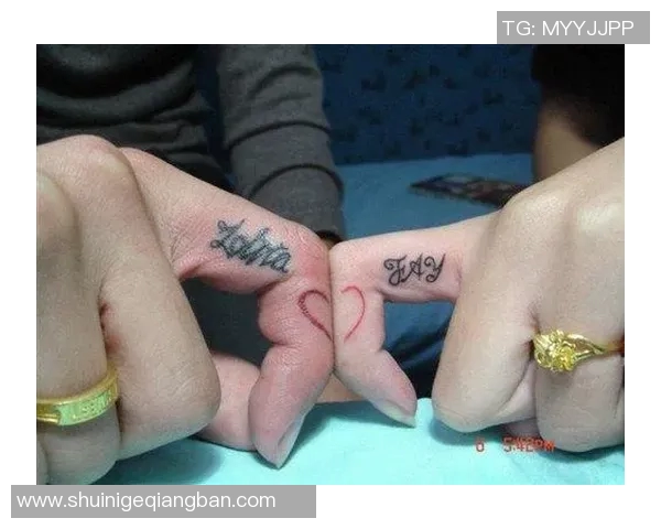 足球明星背部纹身的故事与意义揭示了他们的个性与人生哲学